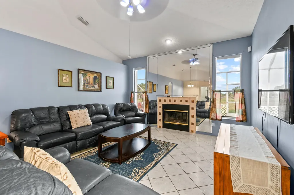 9340 Carlton Road Port St Lucie FL 34987