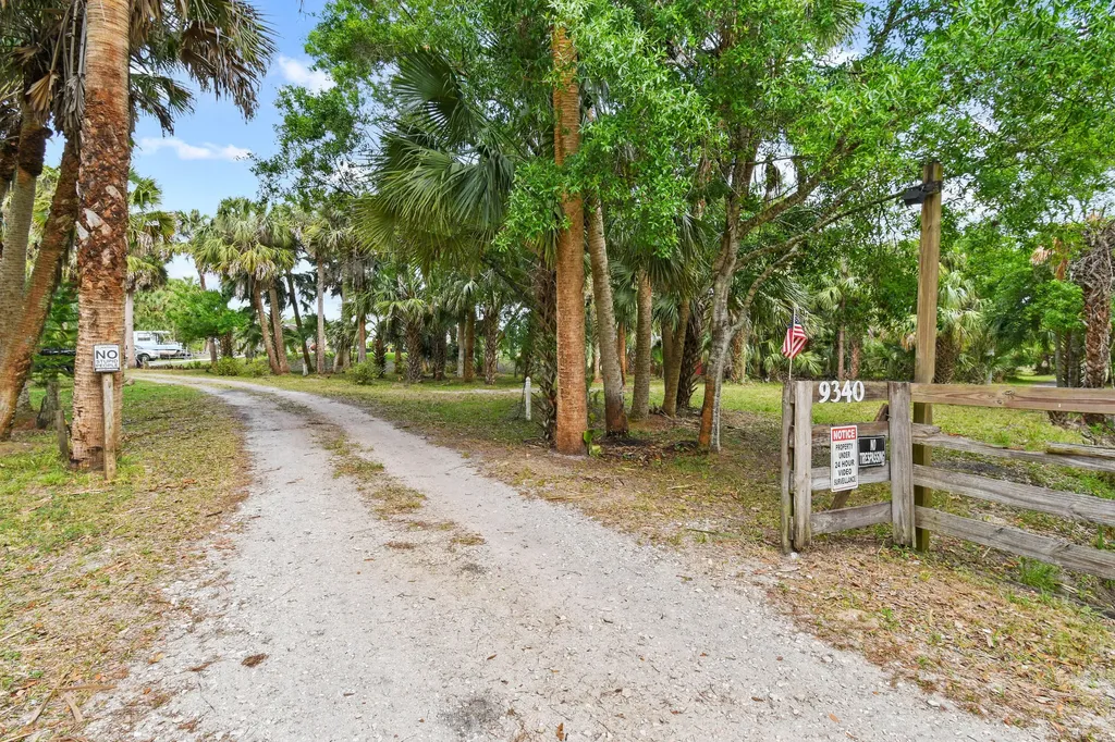 9340 Carlton Road Port St Lucie FL 34987