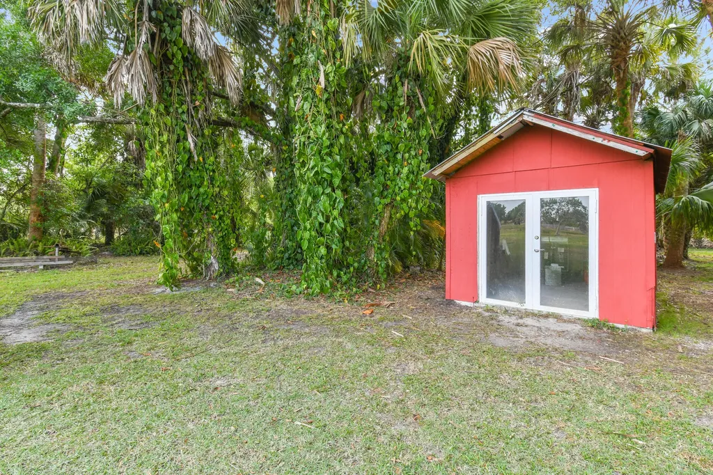 9340 Carlton Road Port St Lucie FL 34987