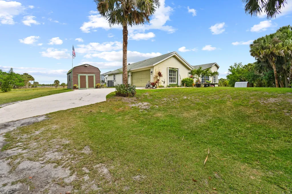 9340 Carlton Road Port St Lucie FL 34987