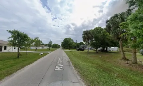 7555 NW 82nd Court Okeechobee FL 34972