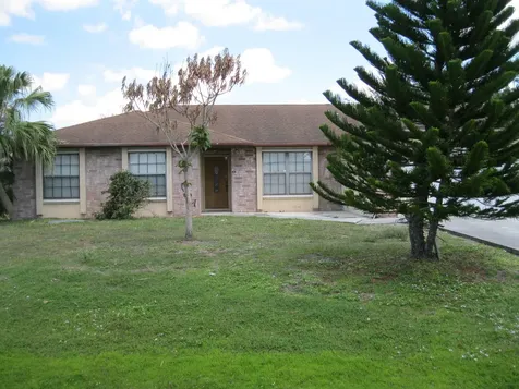 2291 SW Jay Avenue Port St Lucie FL 34953