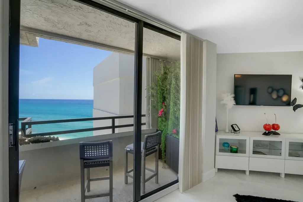 3560 S Ocean Boulevard South Palm Beach FL 33480