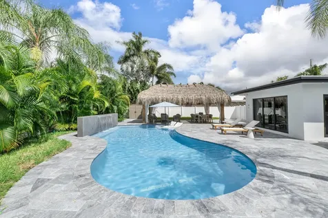 4875 NE 18th Avenue Oakland Park FL 33334