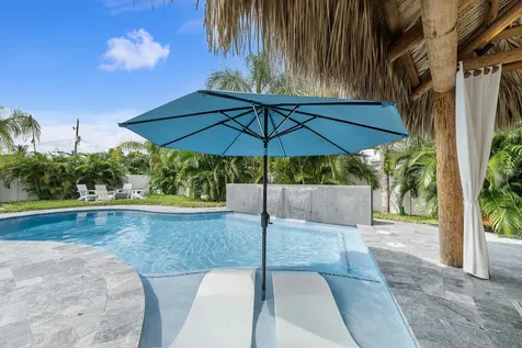 4875 NE 18th Avenue Oakland Park FL 33334