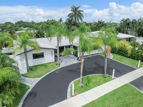 4875 NE 18th Avenue Oakland Park FL 33334