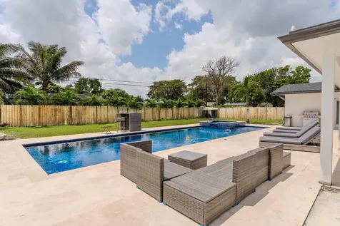 7520 NW 8th Court Plantation FL 33317