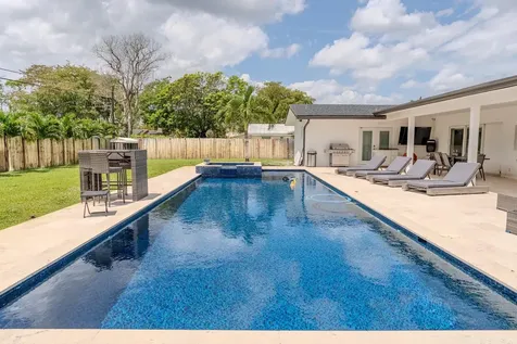 7520 NW 8th Court Plantation FL 33317