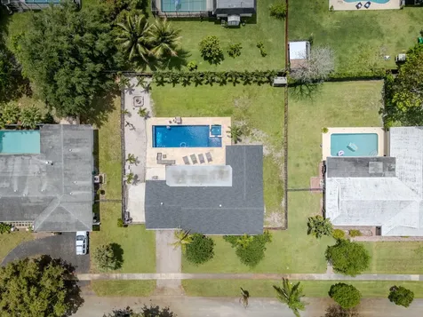 7520 NW 8th Court Plantation FL 33317