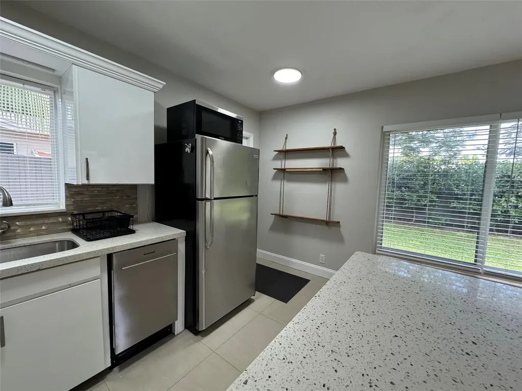 1005 NE 17th Court Fort Lauderdale FL 33305