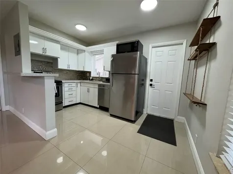 1005 NE 17th Court Fort Lauderdale FL 33305