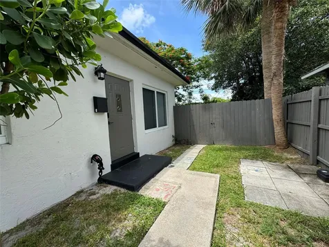 1005 NE 17th Court Fort Lauderdale FL 33305