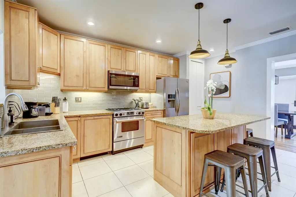 411 26th Street West Palm Beach FL 33407