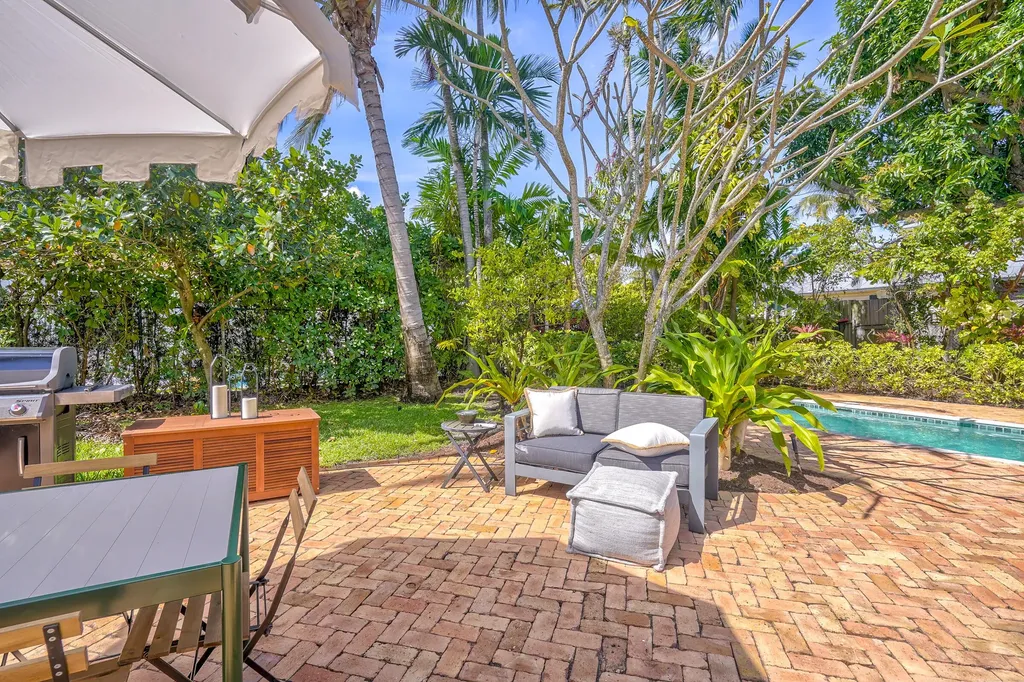 411 26th Street West Palm Beach FL 33407