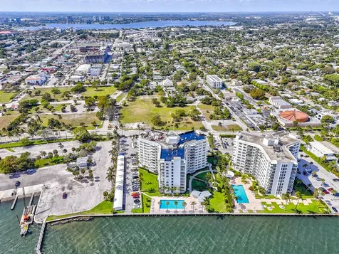 411 26th Street West Palm Beach FL 33407