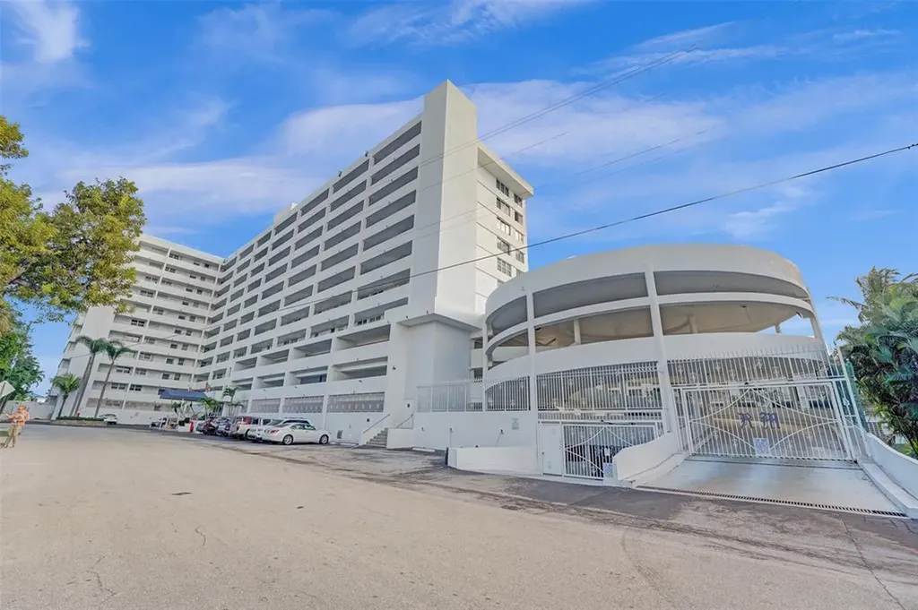 3100 NE 49th Street Fort Lauderdale FL 33308