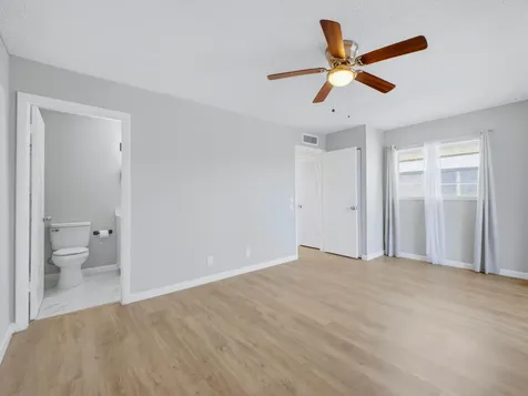 801 Flanders Q Delray Beach FL 33484
