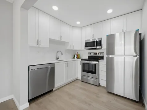 801 Flanders Q Delray Beach FL 33484