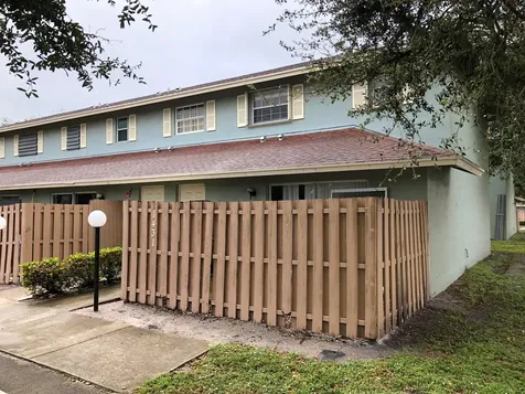 1431 Cypress Way W Palm Springs FL 33406