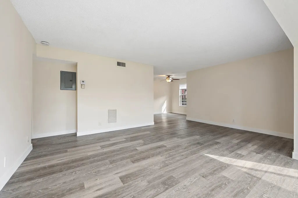 12386 Alternate A1a Palm Beach Gardens FL 33410