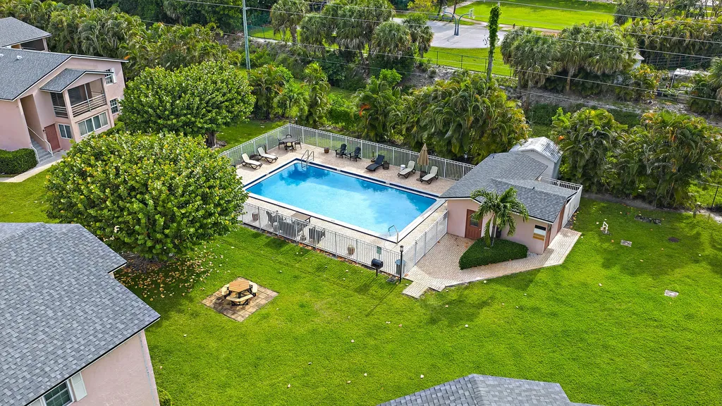12386 Alternate A1a Palm Beach Gardens FL 33410