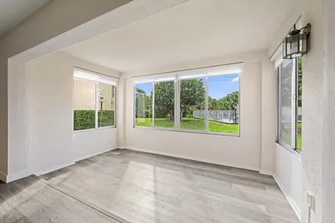 12386 Alternate A1a Palm Beach Gardens FL 33410