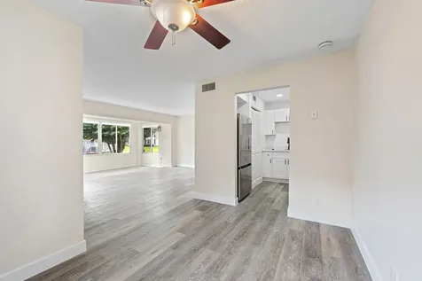 12386 Alternate A1a Palm Beach Gardens FL 33410