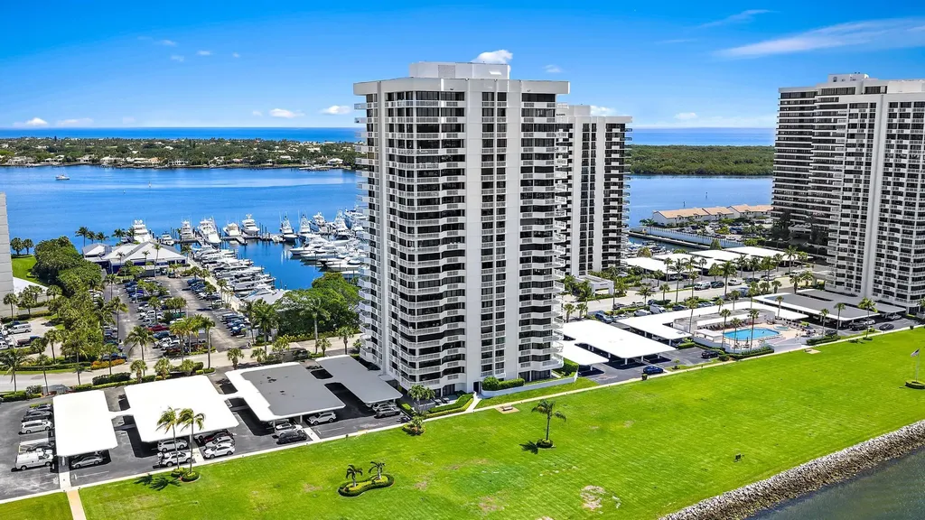 123 Lakeshore Drive North Palm Beach FL 33408