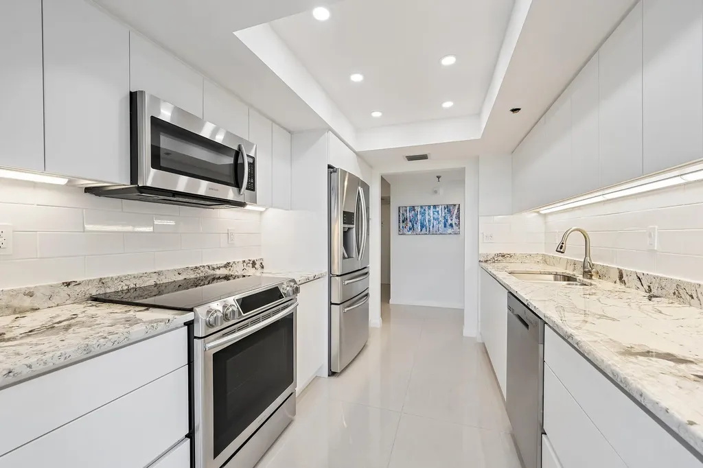 123 Lakeshore Drive North Palm Beach FL 33408