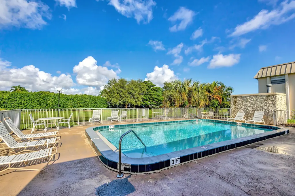 10789 N Military Trail Palm Beach Gardens FL 33410