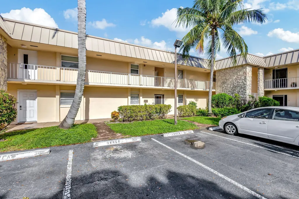 10789 N Military Trail Palm Beach Gardens FL 33410