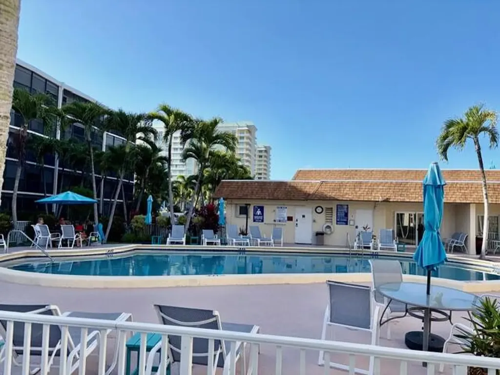 Boynton Beach FL 33435