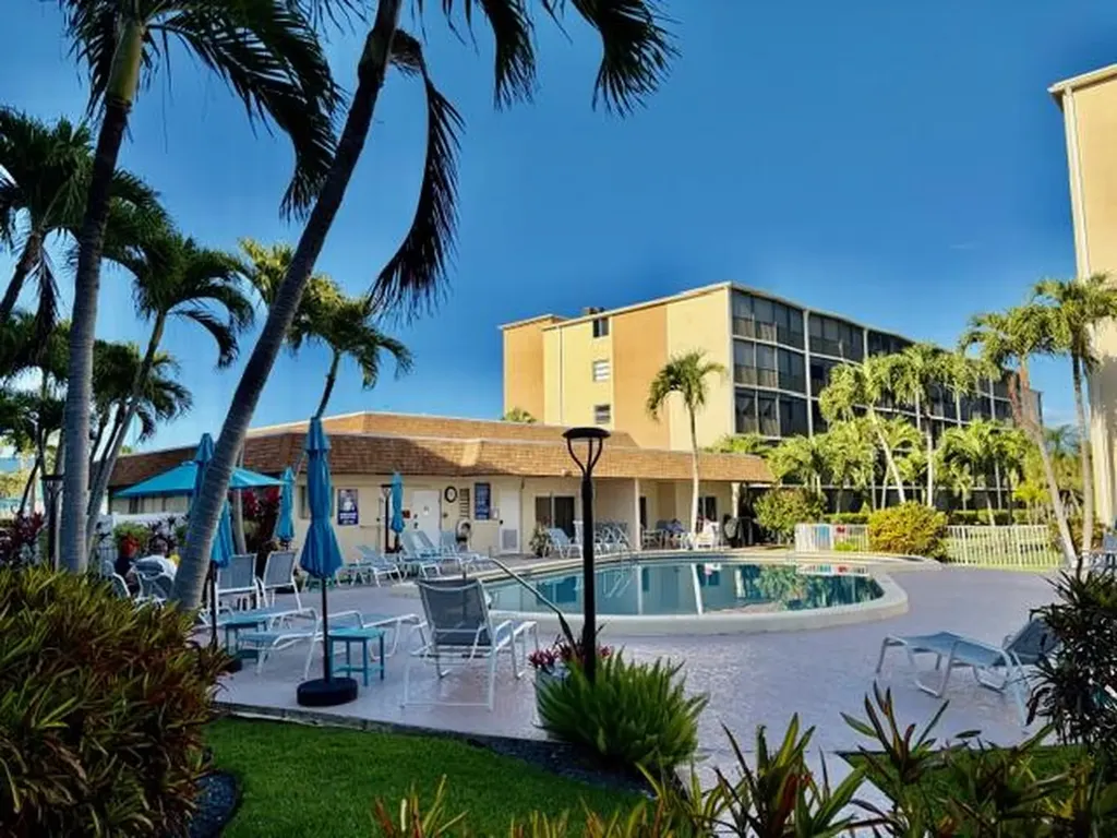Boynton Beach FL 33435