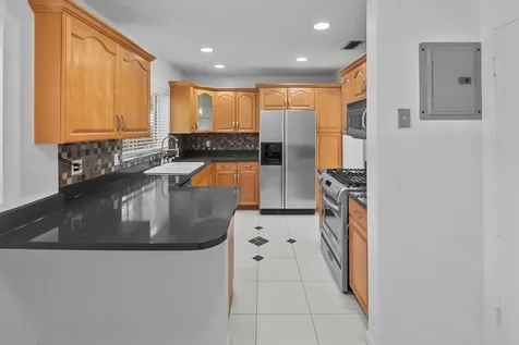 2608 NE 12th Street Fort Lauderdale FL 33304