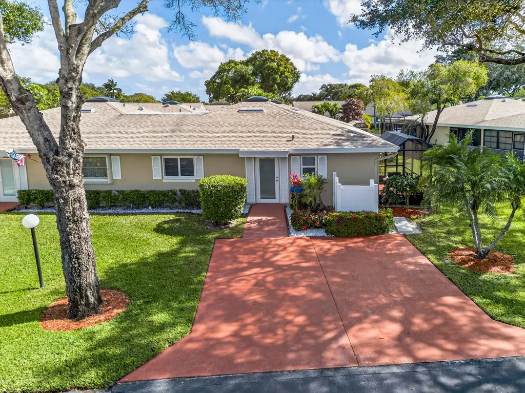 18824 Candlewick Drive Boca Raton FL 33496