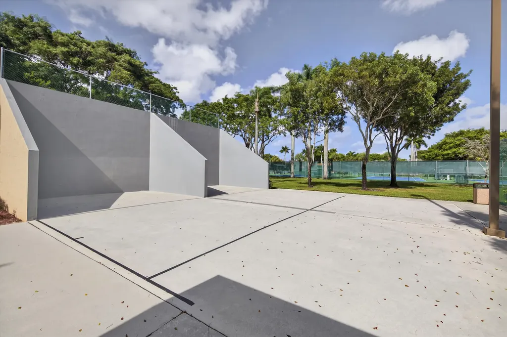 18824 Candlewick Drive Boca Raton FL 33496