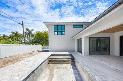215 SE 5th Street Delray Beach FL 33483