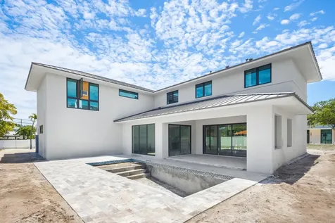 215 SE 5th Street Delray Beach FL 33483