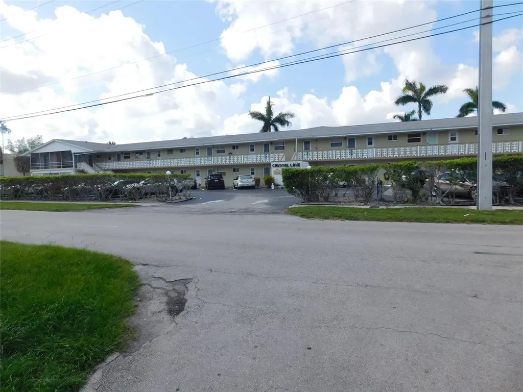 960 Crystal Lake Drive Deerfield Beach FL 33064