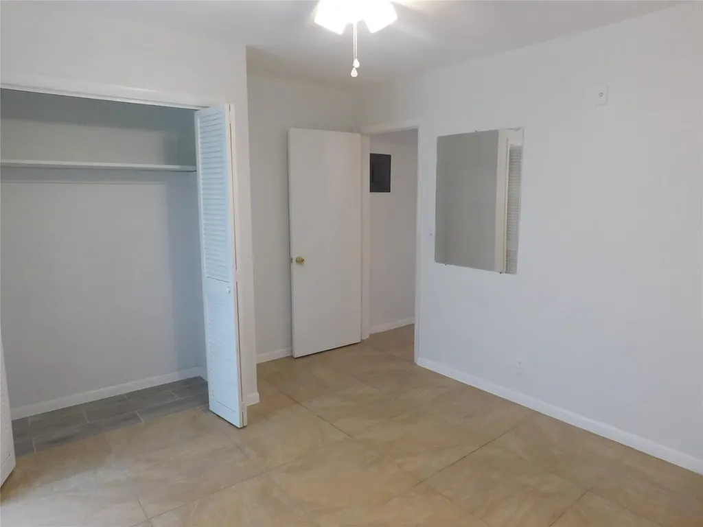960 Crystal Lake Drive Deerfield Beach FL 33064