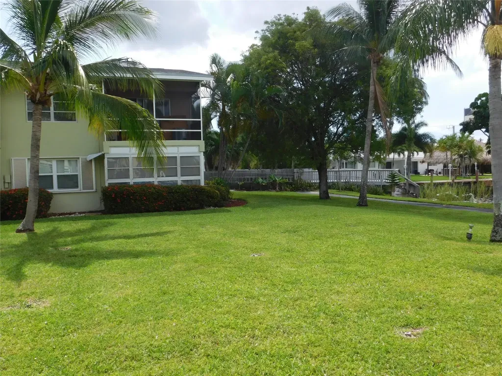 960 Crystal Lake Drive Deerfield Beach FL 33064