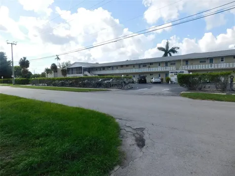 960 Crystal Lake Drive Deerfield Beach FL 33064