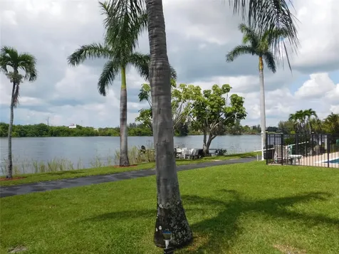 960 Crystal Lake Drive Deerfield Beach FL 33064