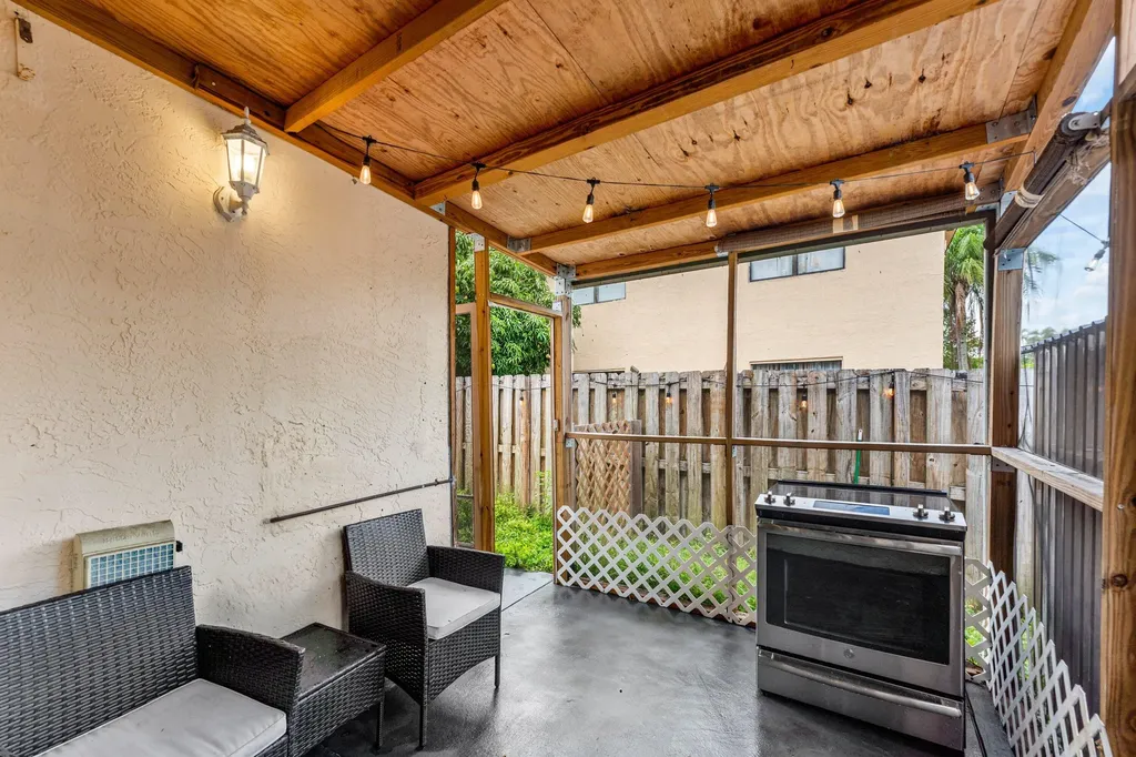 6368 NW 29th Street Sunrise FL 33313