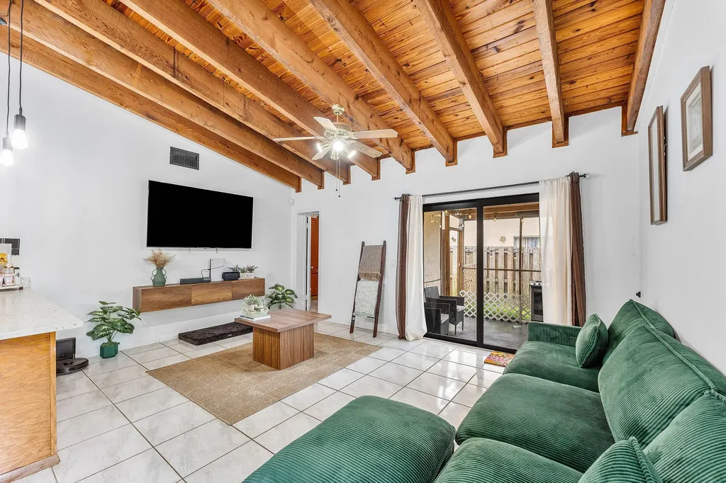 6368 NW 29th Street Sunrise FL 33313