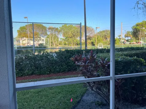 815 W Boynton Beach Boulevard Boynton Beach FL 33426