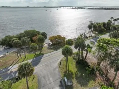 4220 NE Indian River Drive Jensen Beach FL 34957