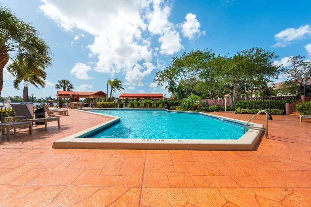 65 Centennial Court Deerfield Beach FL 33442