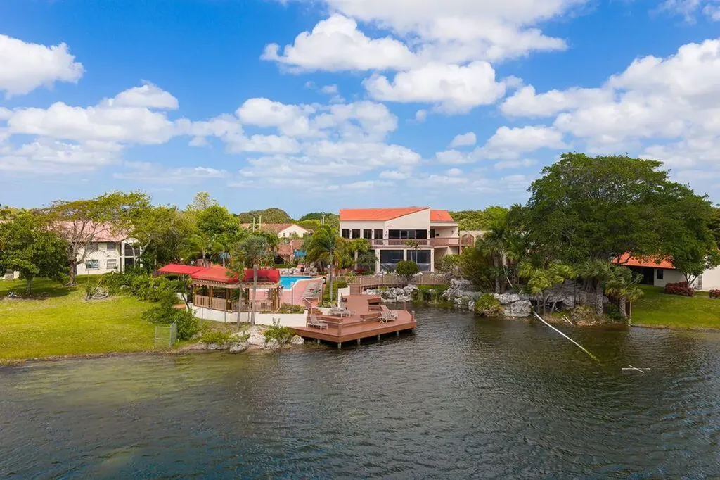 65 Centennial Court Deerfield Beach FL 33442