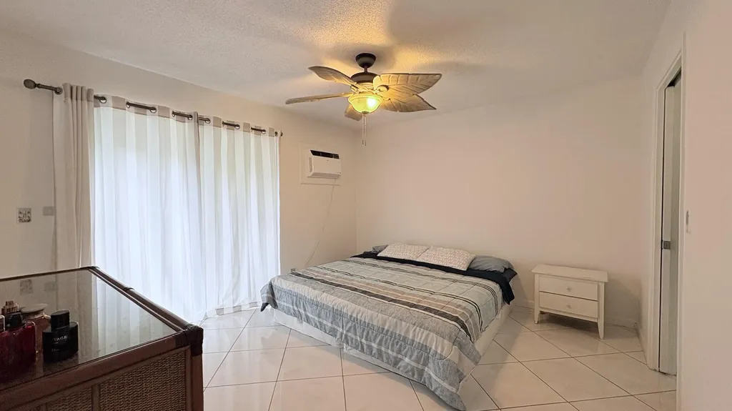 200 Horizon W Boynton Beach FL 33435